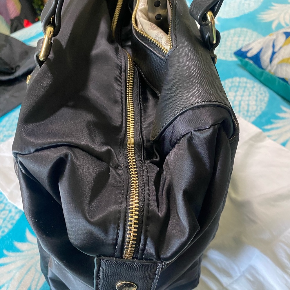 Simply Noelle Carry On Rolling Black and Gold Bag w/LapTop Compartment - Picture 6 of 11